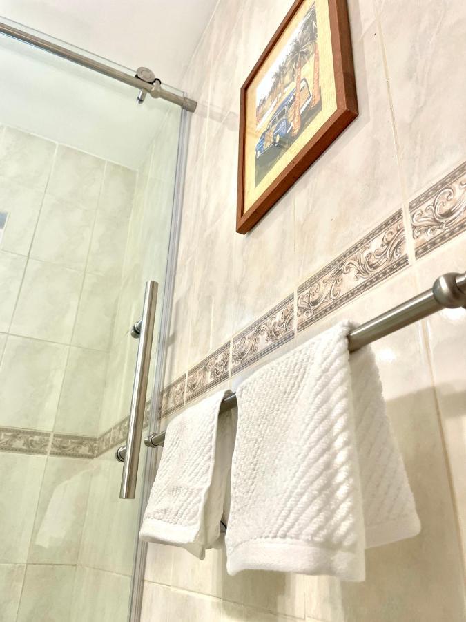 Comfy Bnb W/ King Bed + Work/Travel + Beach 8 Min Hallandale Beach Exteriér fotografie